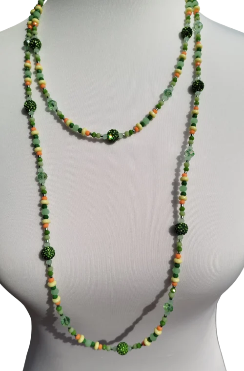 frühlingsfrische knoten perlenkette in smaragdgrün, mint und koralle